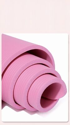 Hoog Elastisch Milieuvriendelijk PVC Yogamat Ontworpen Voor Workouts Yoga Sessies Thuis En Gym GebruikDikte en Kleuren